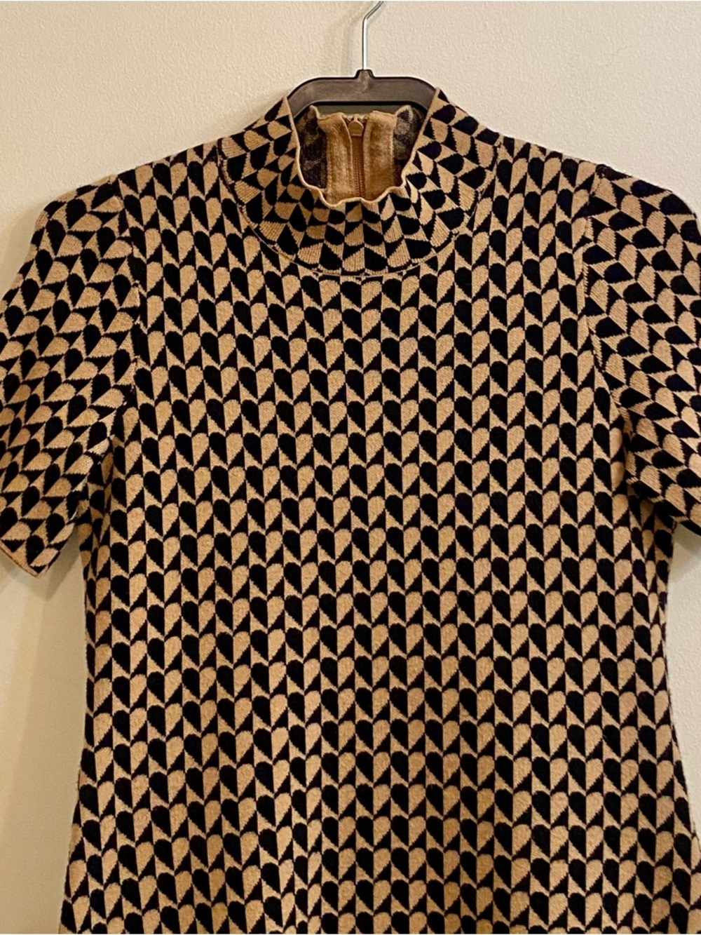 Anthropologie The Nina Short-Sleeve Mock-Neck Mod Mini Dress Brown Motif Sz M - Picture 13 of 16